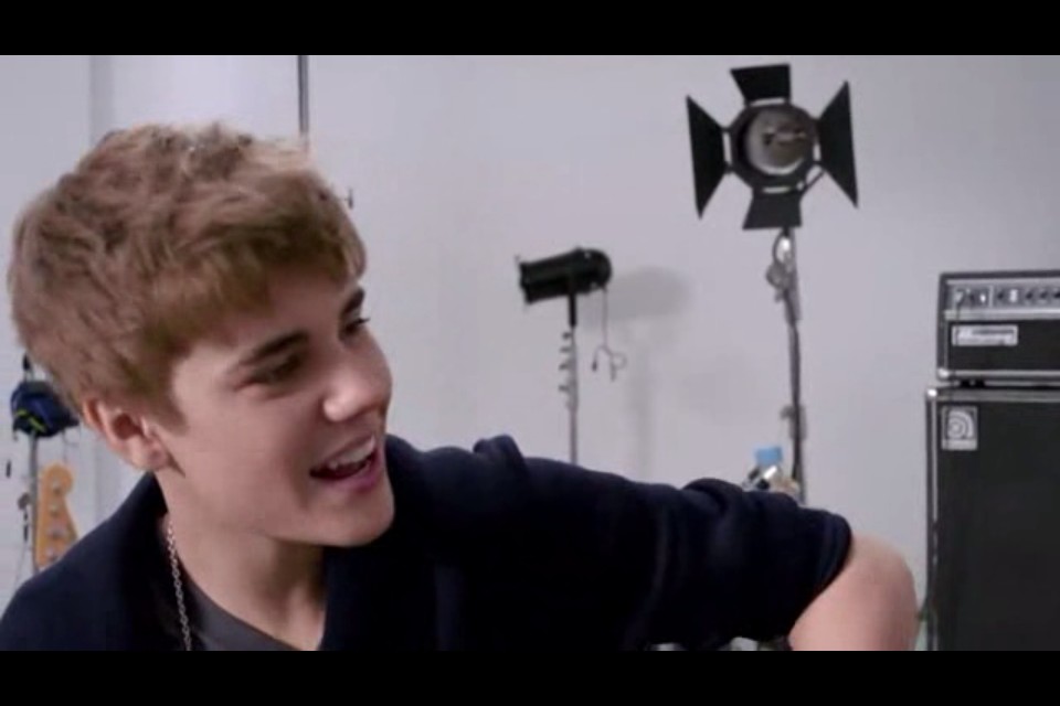 Picture Of Justin Bieber In Music Video That Should Be Me Justin Bieber 1321416448 Teen