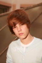 Justin Bieber : justin-bieber-1338917548.jpg