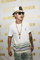 Justin Bieber : justin-bieber-1633298017.jpg