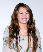 Miley Cyrus : miley_cyrus_1274560610.jpg