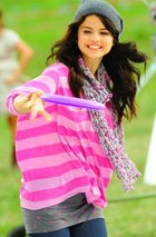 Selena Gomez : selena_gomez_1279217521.jpg