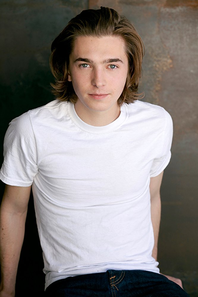 General photo of Austin Abrams