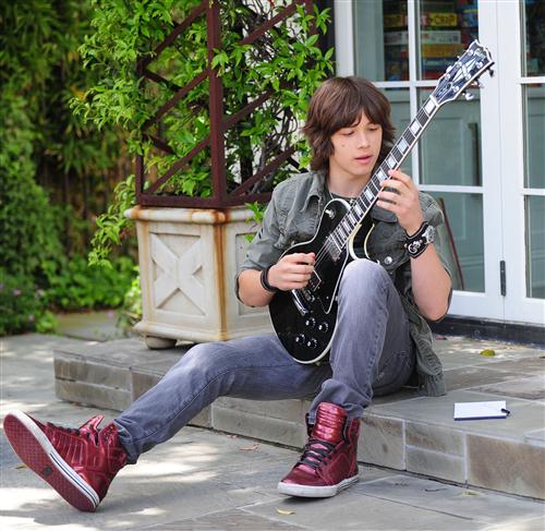 General photo of Leo Howard