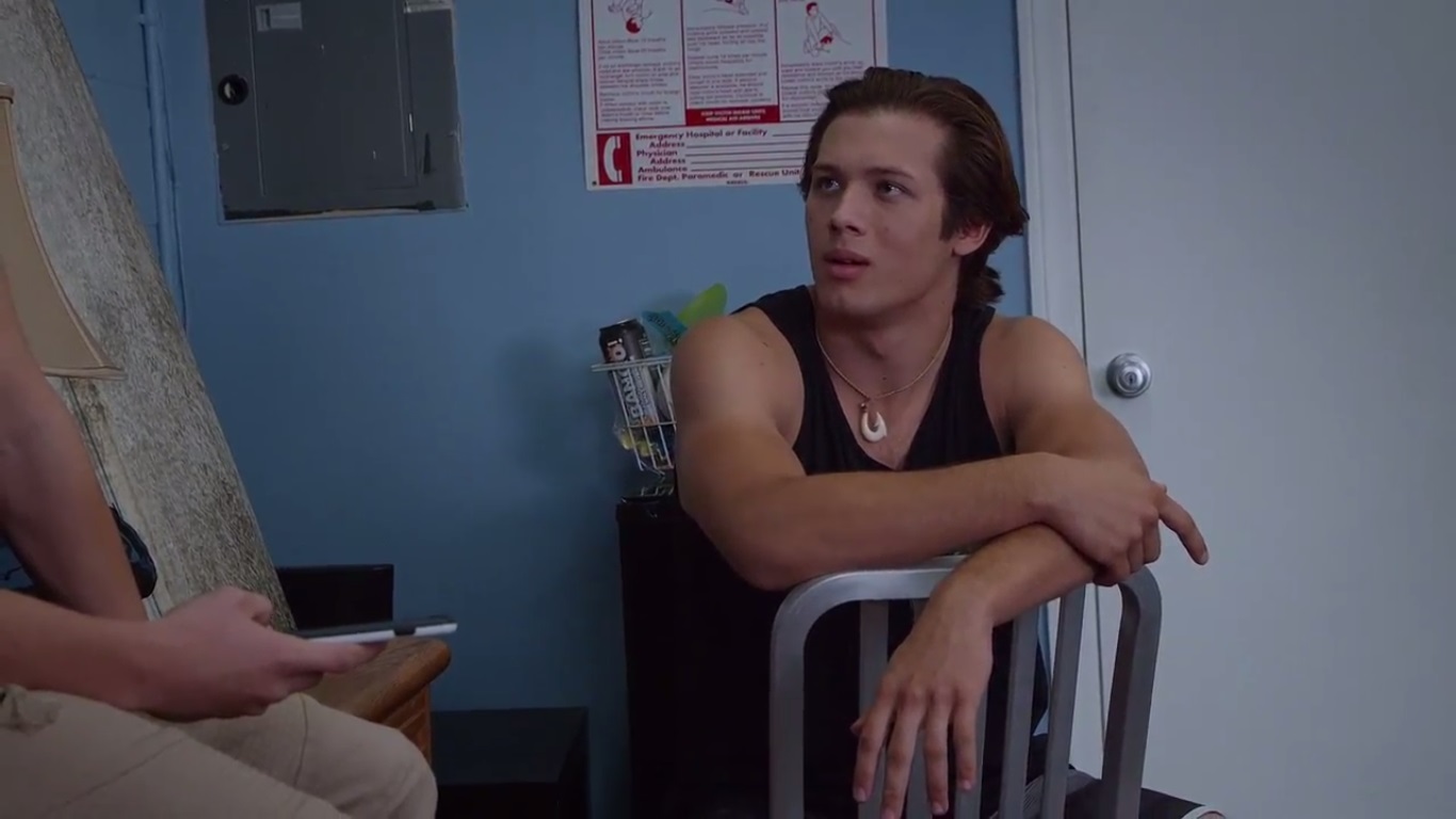 Leo Howard in Welcome to Howler