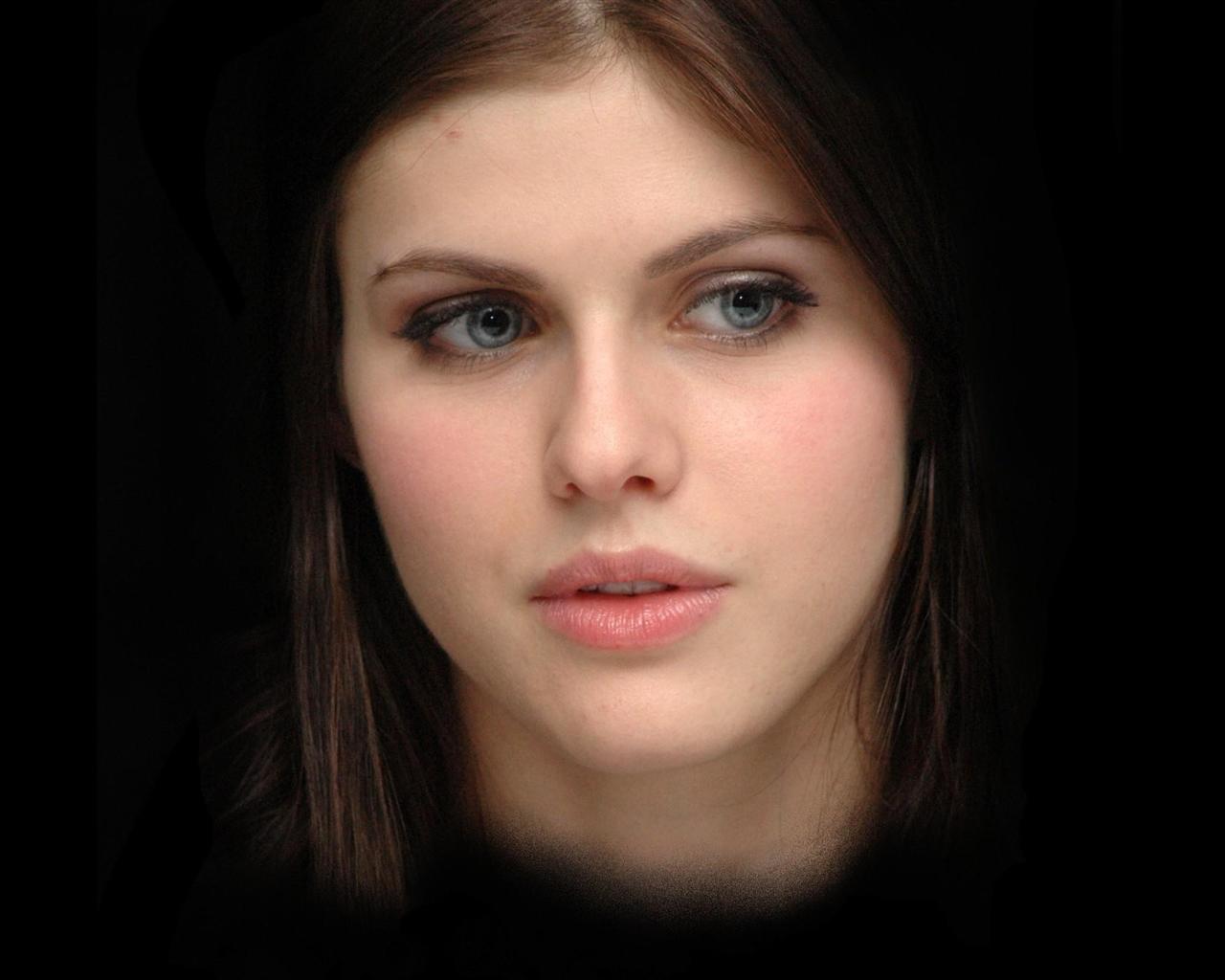 General photo of Alexandra Daddario