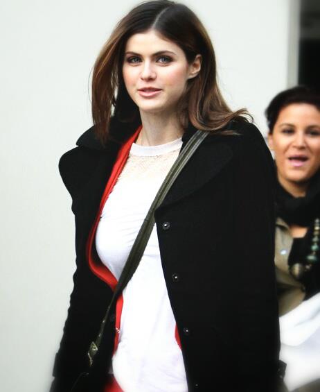 General photo of Alexandra Daddario