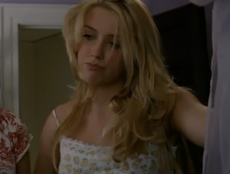 Amber Heard in Remember the Daze