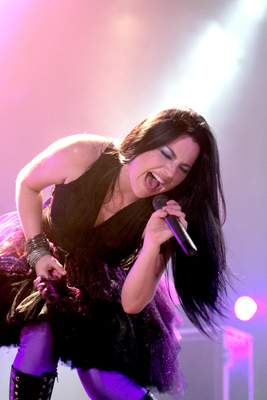 General photo of Amy Lee