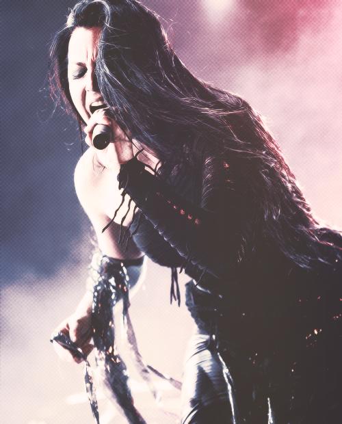 General photo of Amy Lee