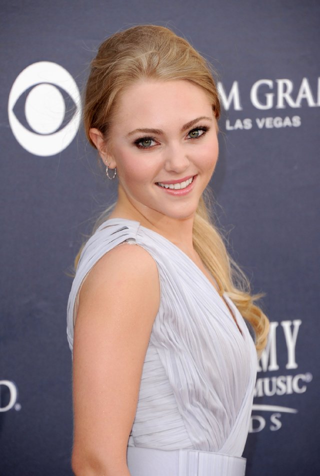 General photo of AnnaSophia Robb