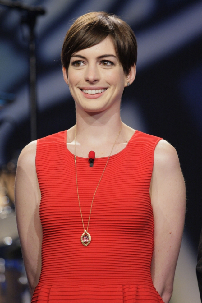 General photo of Anne Hathaway