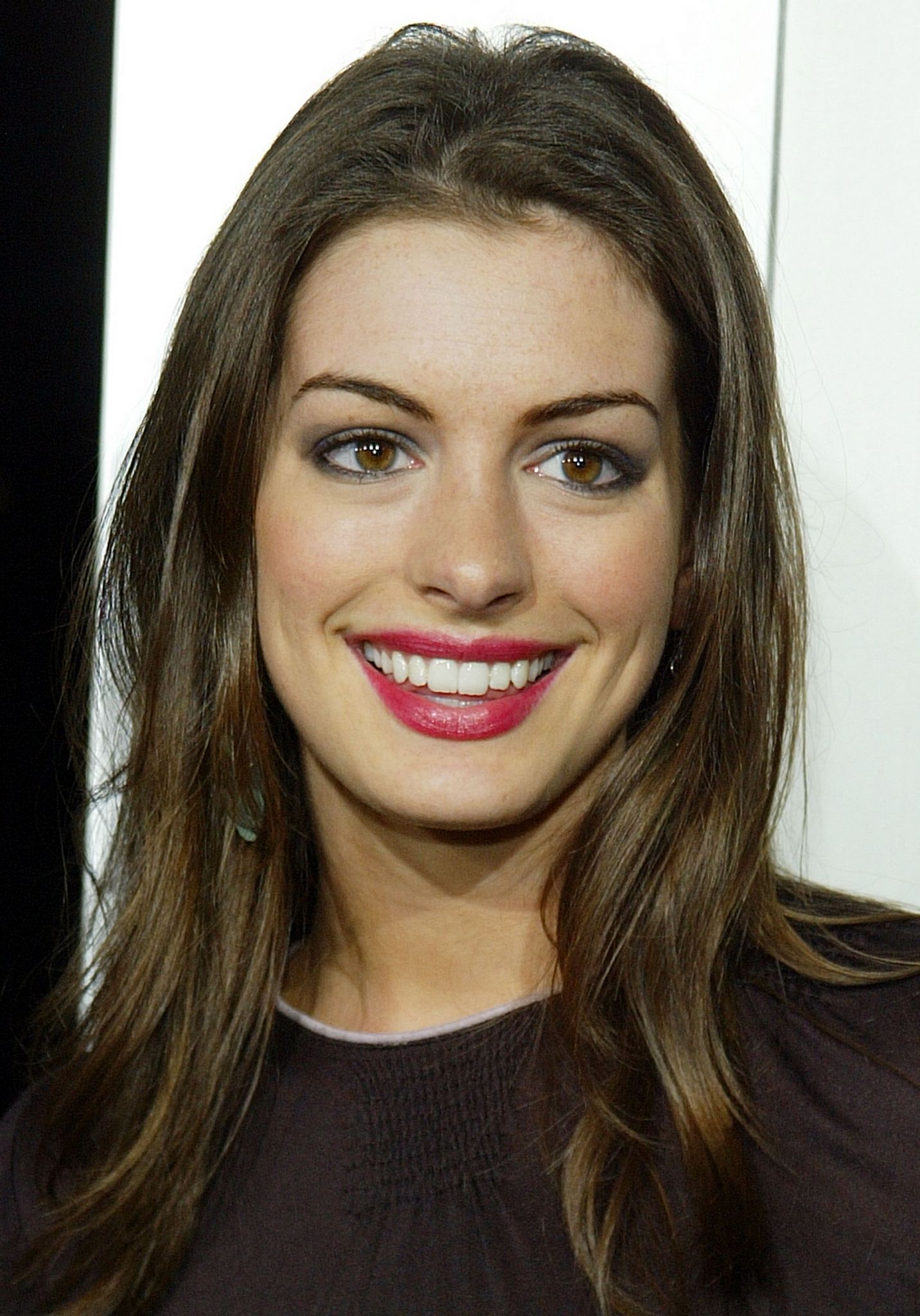 General photo of Anne Hathaway