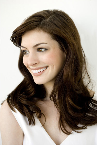 General photo of Anne Hathaway