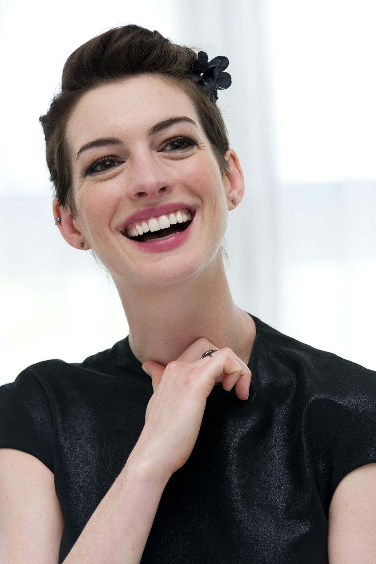 General photo of Anne Hathaway