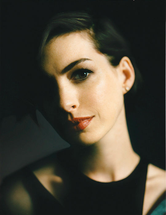 General photo of Anne Hathaway