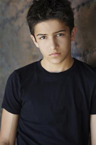 General photo of Aramis Knight