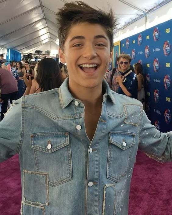 General photo of Asher Angel