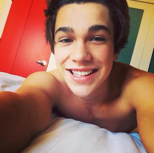 General photo of Austin Mahone