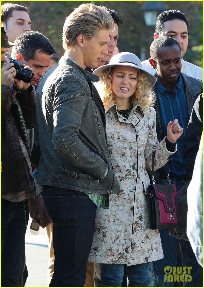 Austin Robert Butler in The Carrie Diaries