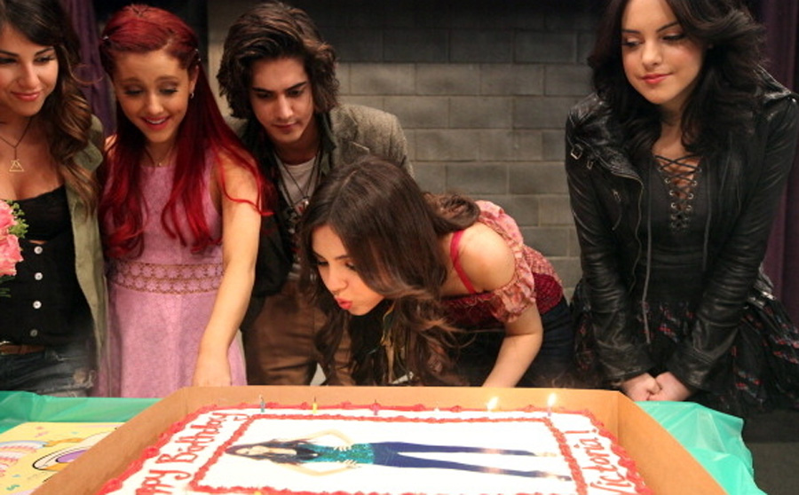 Avan Jogia in Victorious: (Season 3)