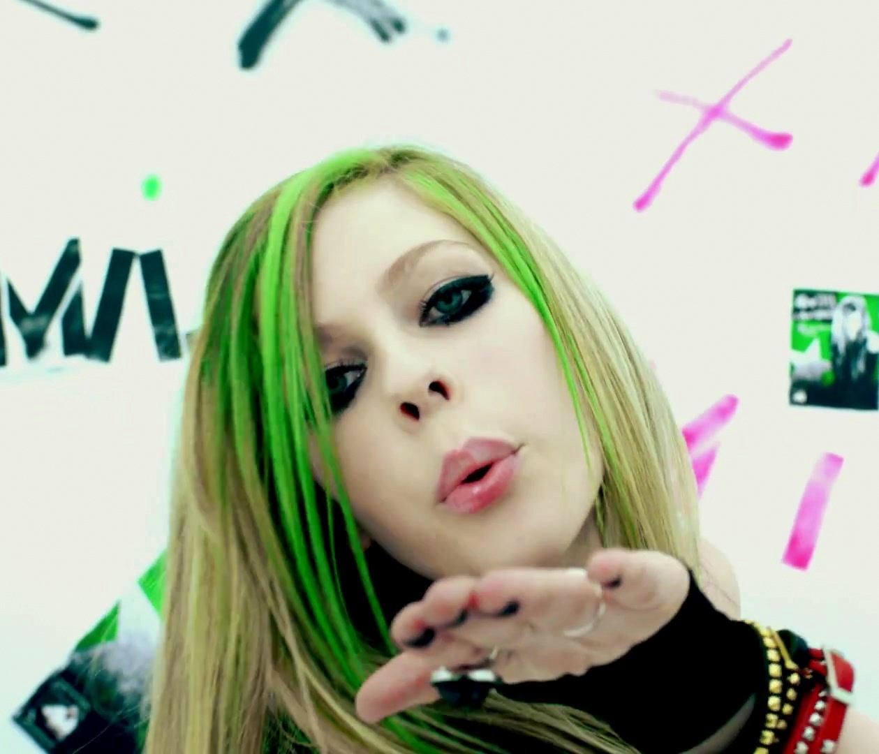 General photo of Avril Lavigne