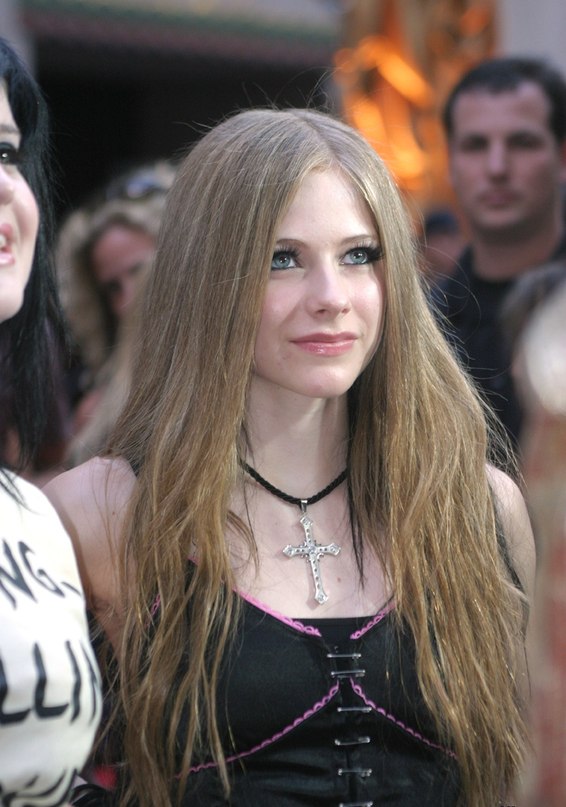 General photo of Avril Lavigne