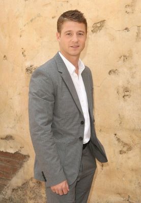 General photo of Benjamin McKenzie