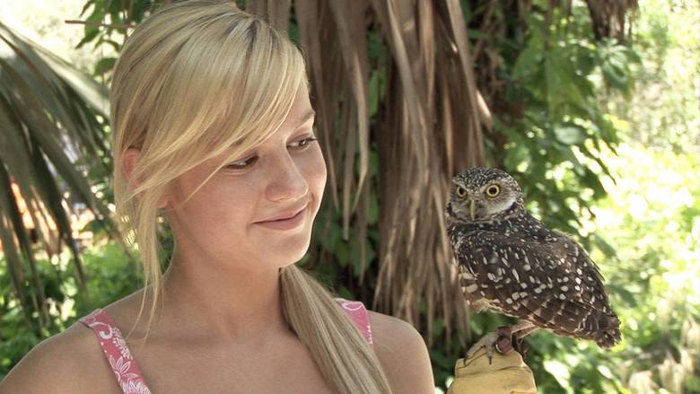 Brie Larson in Hoot