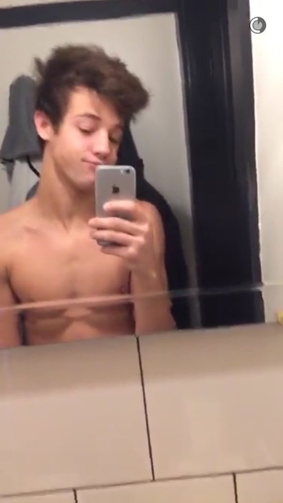 General photo of Cameron Dallas