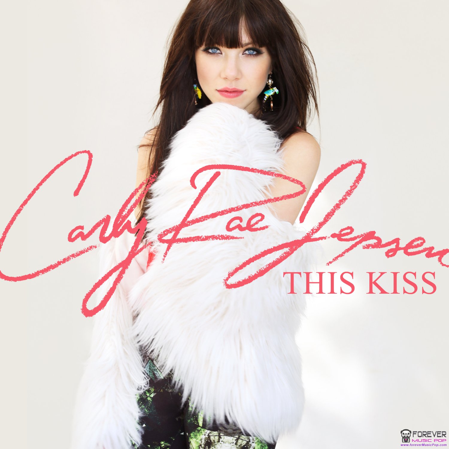 Kiss this перевод песни. Carly Rae Jepsen Kiss. Карли Джепсен 2022. Carly Rae Jepsen(2012)Kiss. Carly Rae Jepsen "Kiss, CD".