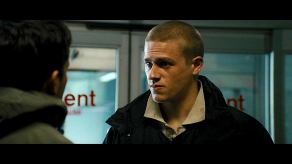 Charlie Hunnam in Hooligans