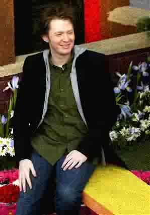 General photo of Clay Aiken