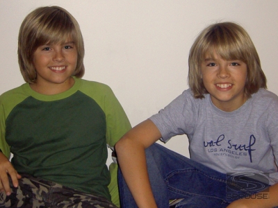 General photo of Cole & Dylan Sprouse