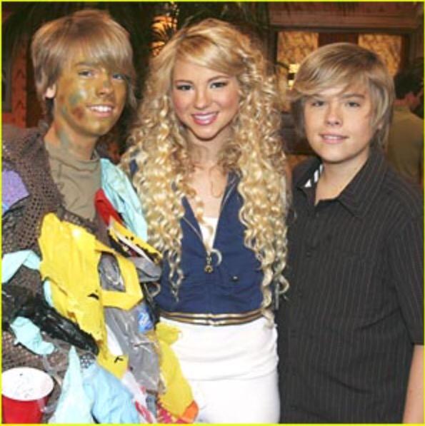 General photo of Cole & Dylan Sprouse