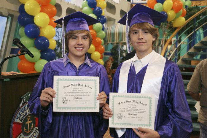 General photo of Cole & Dylan Sprouse