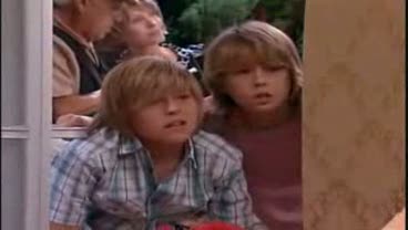 Cole & Dylan Sprouse in The Suite Life on Deck