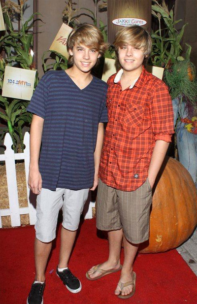 General photo of Cole & Dylan Sprouse