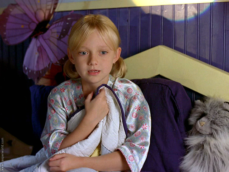 Dakota Fanning in Hansel & Gretel