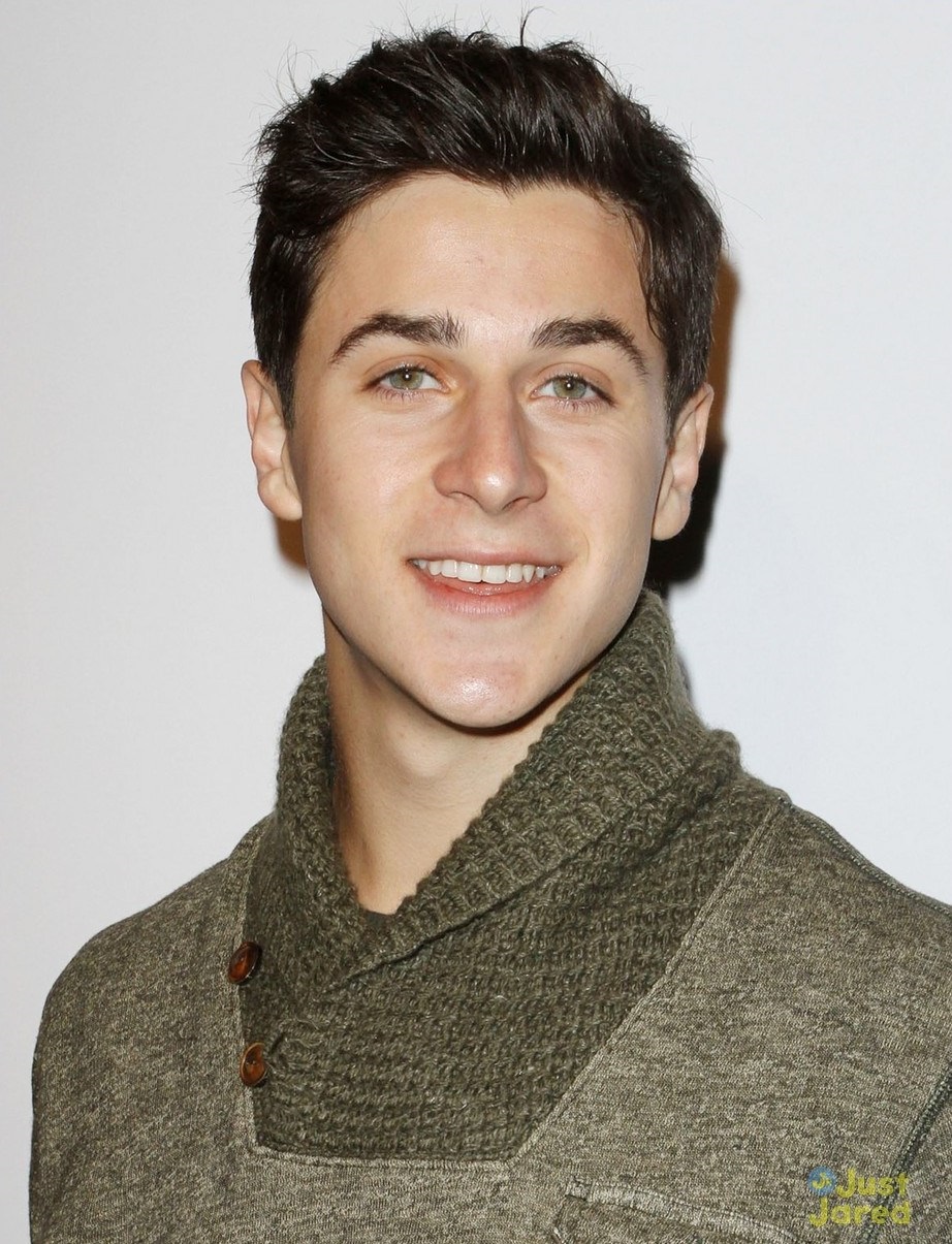 Picture Of David Henrie In General Pictures David Henrie 1421803818 Teen Idols 4 You