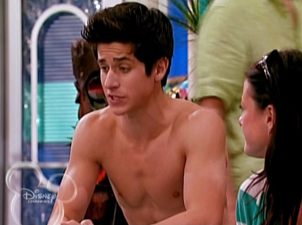 David Henrie in Wizards of Waverly Place