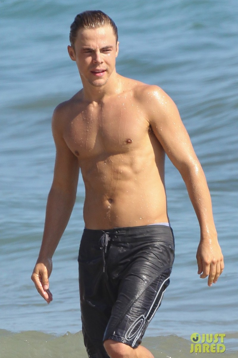 General photo of Derek Hough