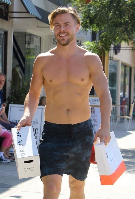 General photo of Derek Hough