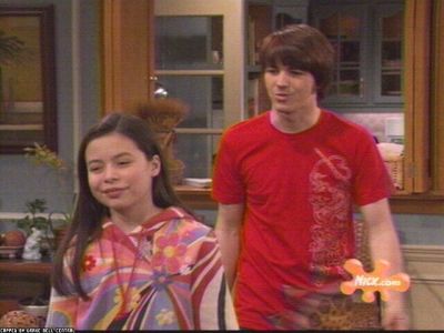 Drake Bell in Drake & Josh