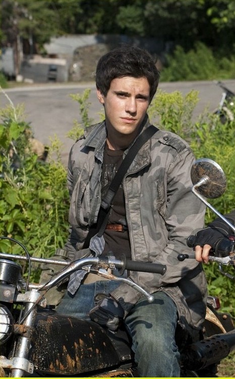 Drew Roy in Falling Skies