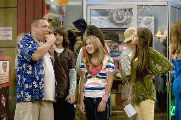 Emily Osment in Hannah Montana (Season 3)