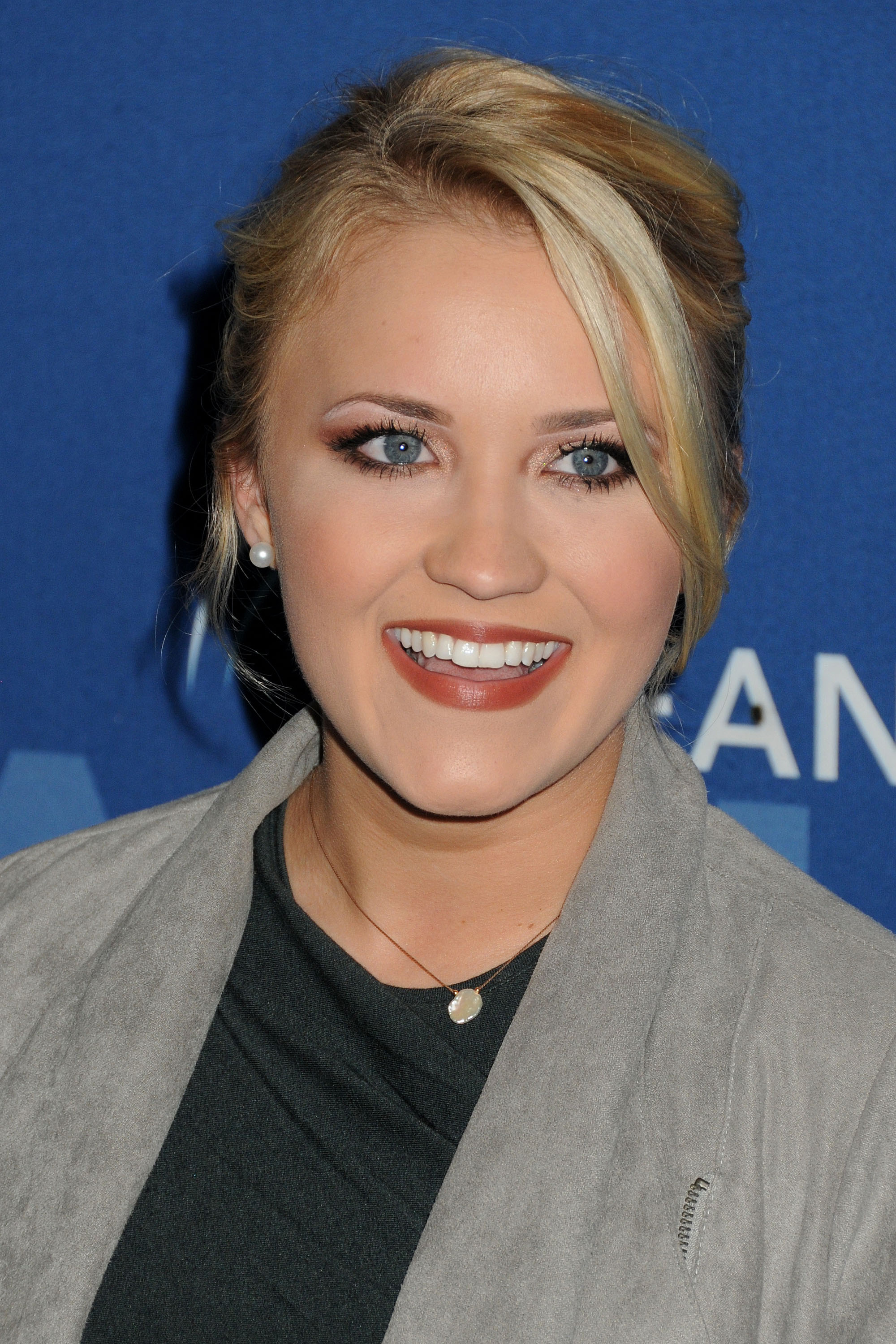 Picture of Emily Osment in General Pictures - emily-osment-1385337841 ...