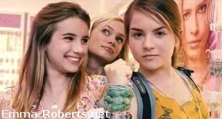 Emma Roberts in Aquamarine