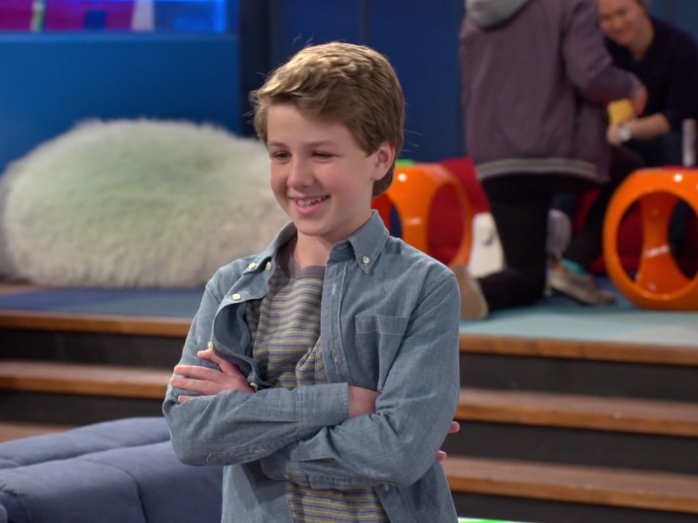 Ethan Wacker in Bizaardvark