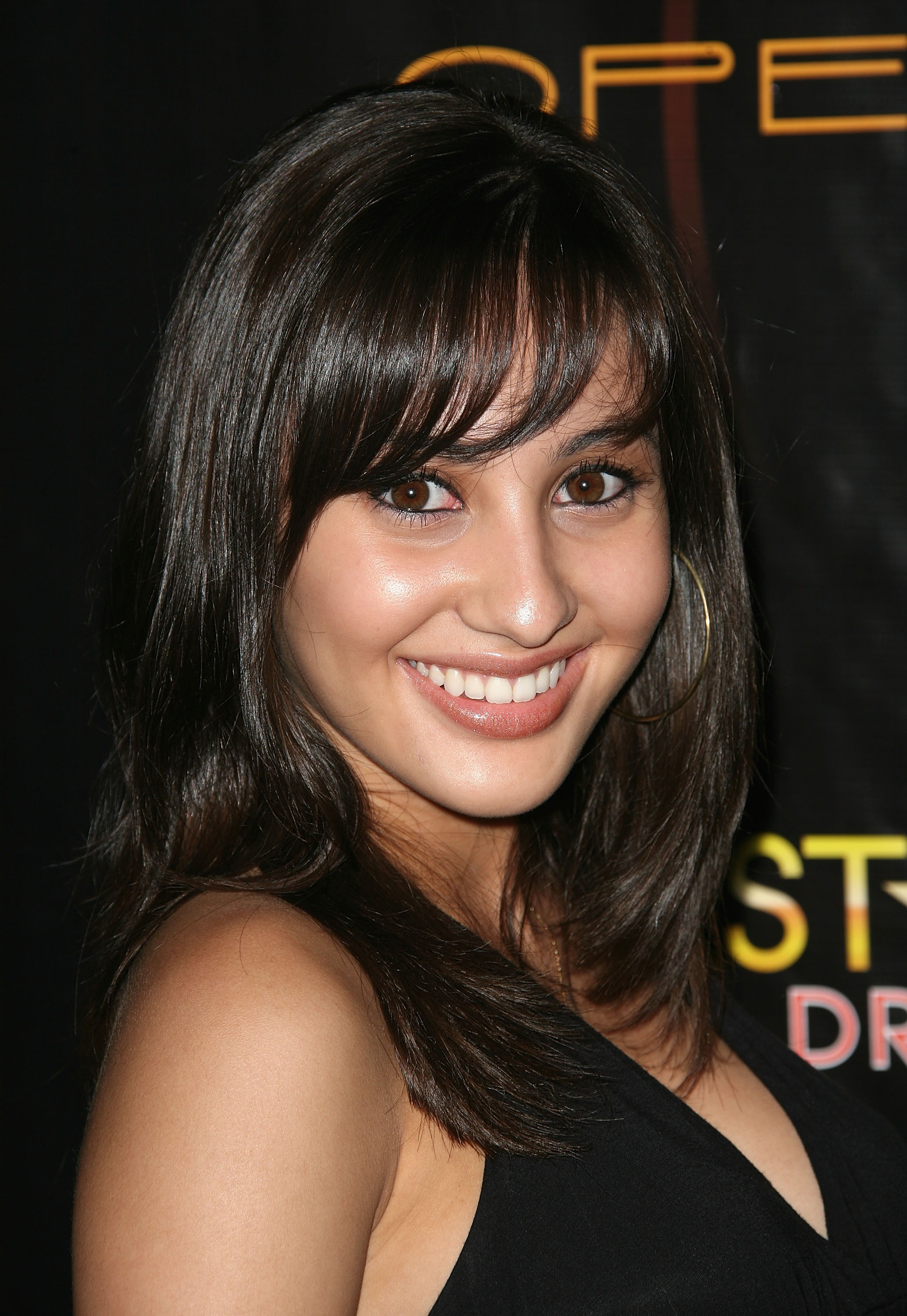 General photo of Francia Raisa