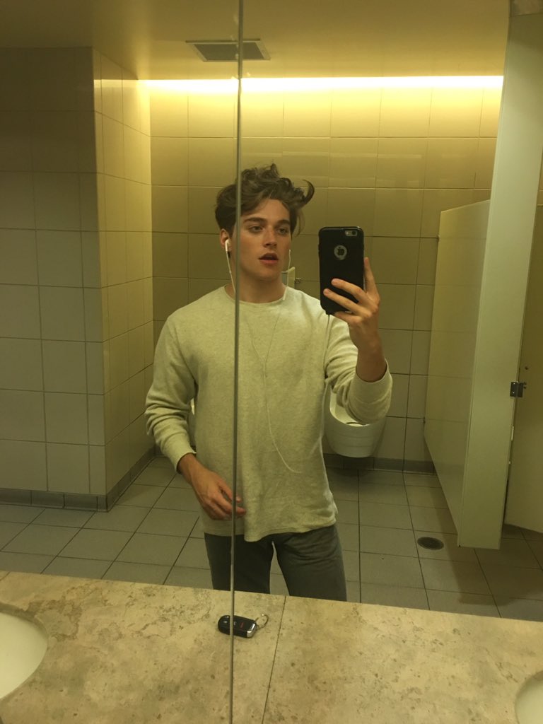 General photo of Froy